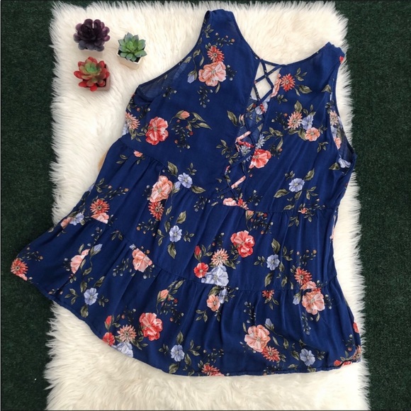 Torrid Blue Floral Challis Lattice Tunic 2X - Picture 10 of 16